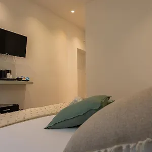  Bed & Breakfast Brezza Marina